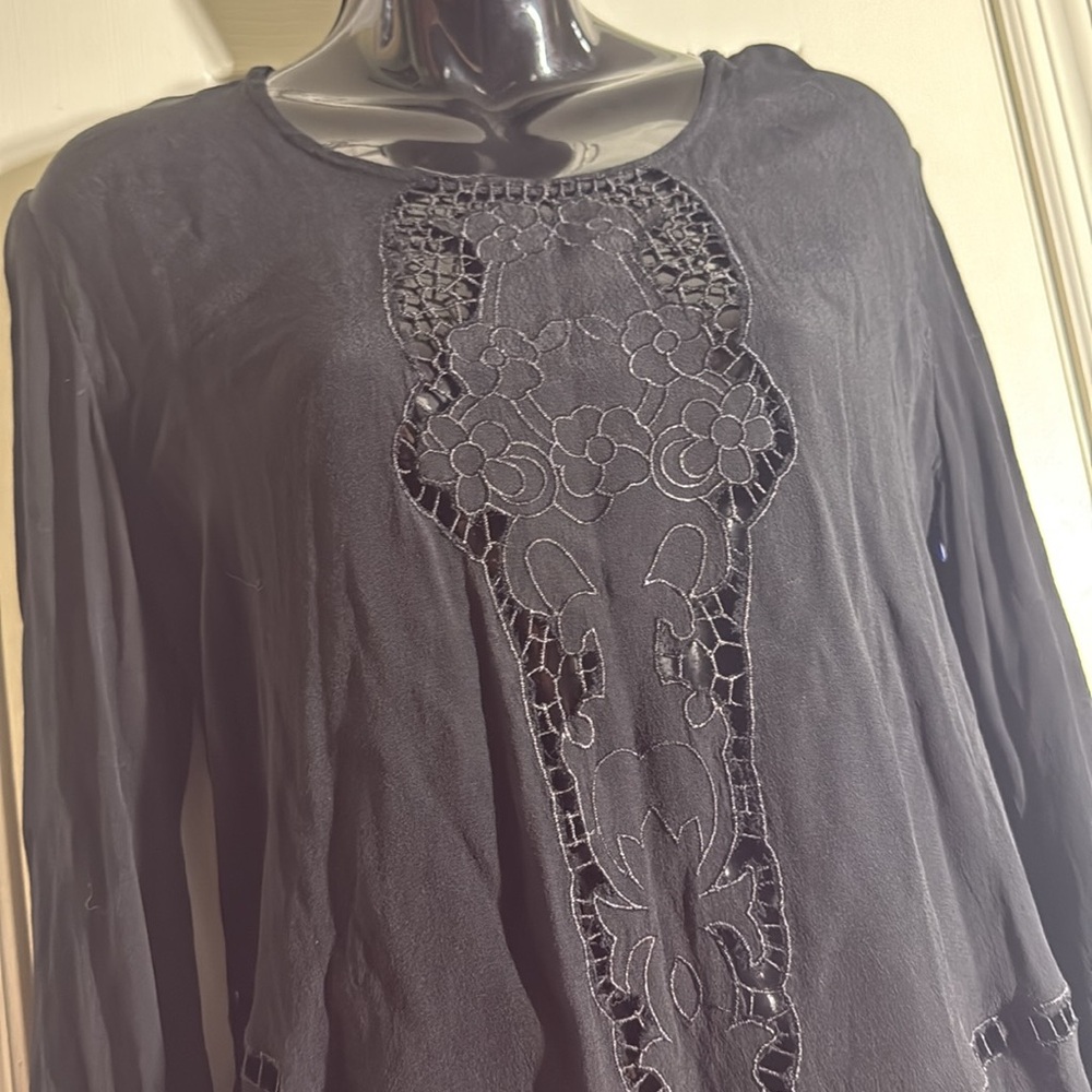 Monteau Black Semi Sheer Embroidered Cut Out Long Sleeve Boho Gypsy Top Size Med - Picture 4 of 13